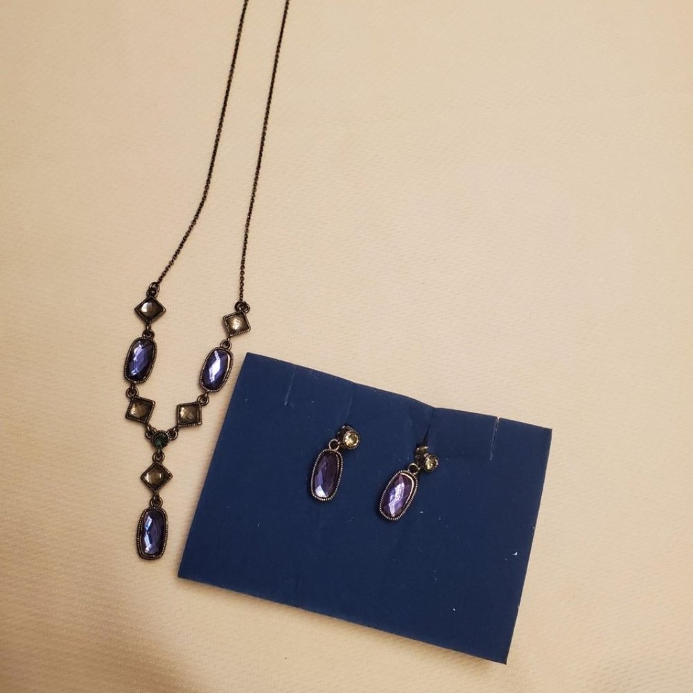 #389 Avon Shades of Blue Y Necklace/Earring Set